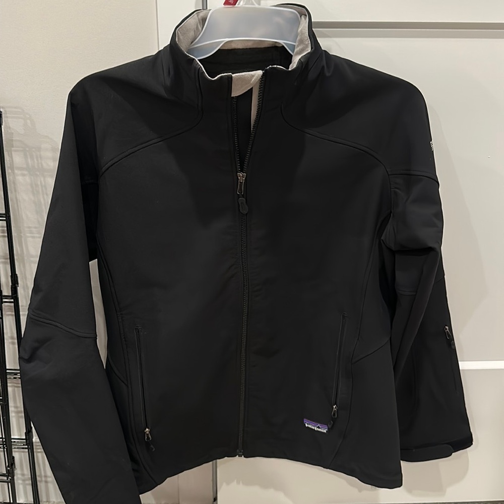 Patagonia Women’s Soft Shell Jacket - Picture 1 of 2